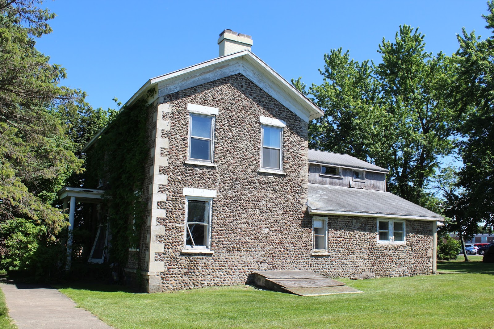 240 W. Pearl St., Newark